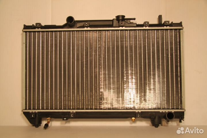 Радиатор охлаждения Toyota Caldina Тойота Калдина