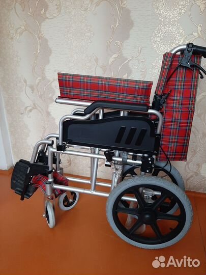 Кресло-коляска FS907labh