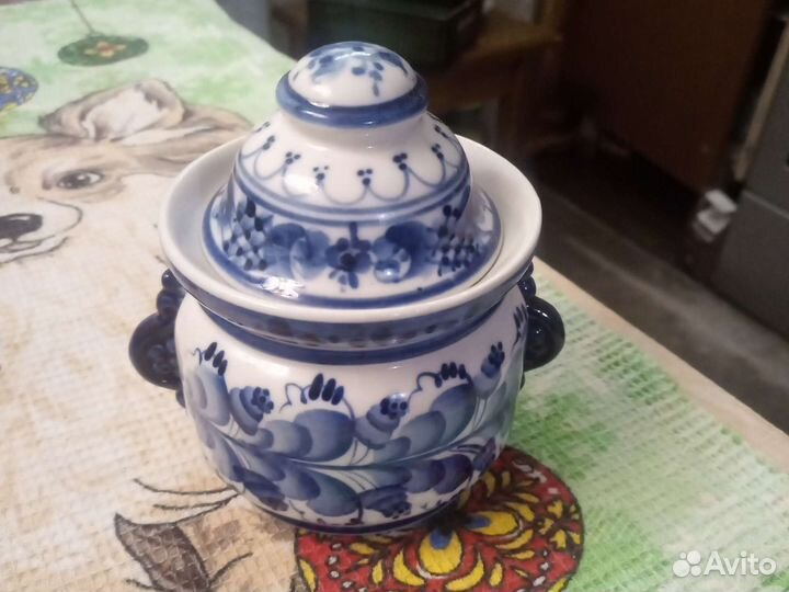 Фарфоровая посуда гжель