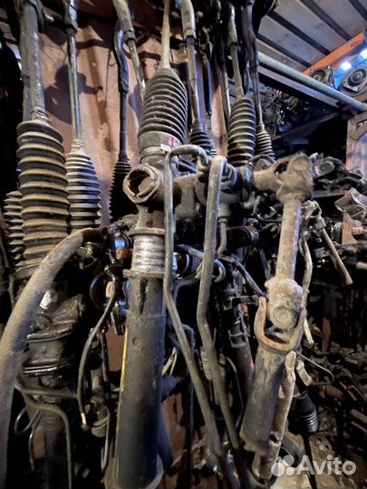 Рулевая рейка Mitsubishi Pajero IO