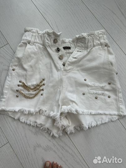 Шорты белые love republic