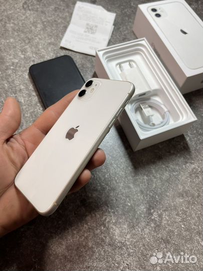 iPhone 11, 64 ГБ
