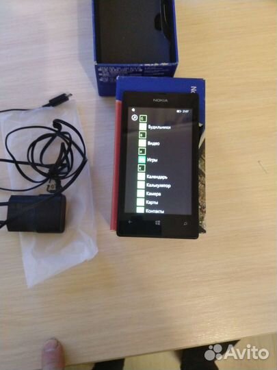 Телефон Nokia 525