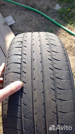 Yokohama dB Decibel E70 215/55 R17