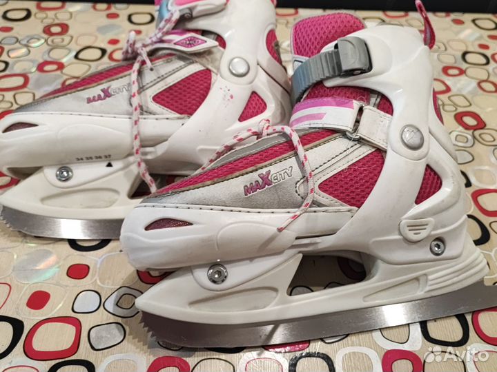 Коньки на девочку