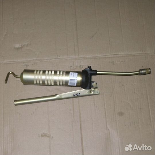 Шприц рычажно-плунжерный рабочий объем-300куб.см