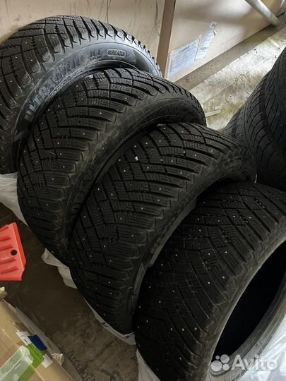 Goodyear UltraGrip Ice Arctic SUV 225/60 R17