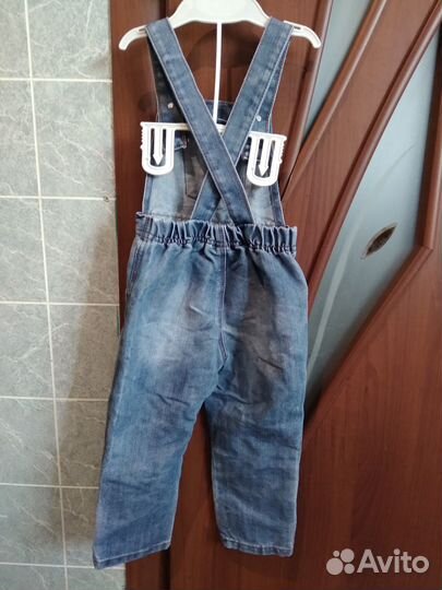 Джинсовый комбинезон для девочки