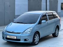 Toyota Wish 1.8 AT, 2003, 251 540 км, с пробегом, цена 695 000 руб.