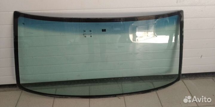 Стекло ветровое