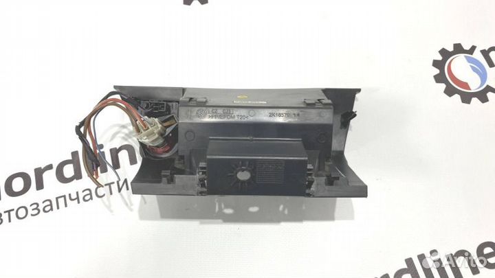 Крепление пепельницы переднее Volkswagen Caddy 3