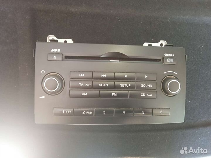 Штатная магнитола на kia ceed