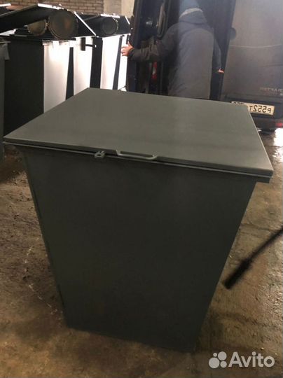 Мусорный бак