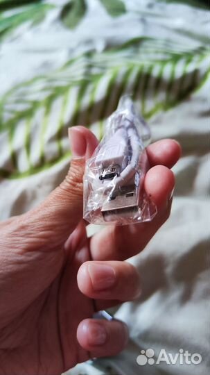 Пауэрбанк с логотипом Макдональдс