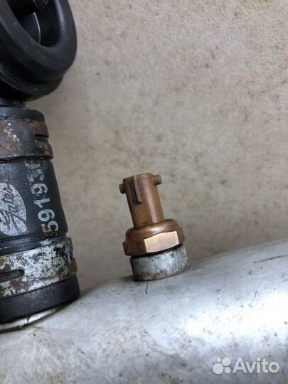 Клапан воздушный Saab 9-5 седан B235 2290см 170лс