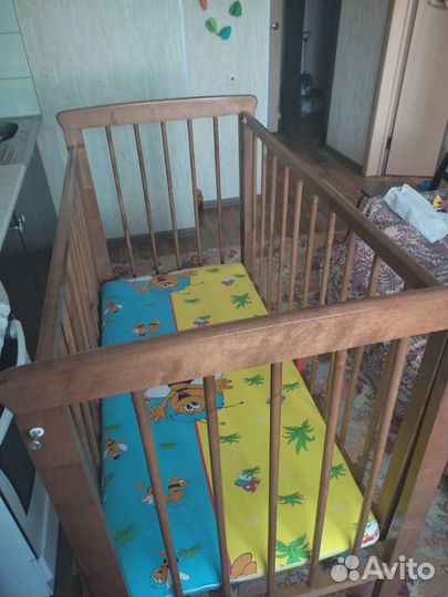Детская кроватка