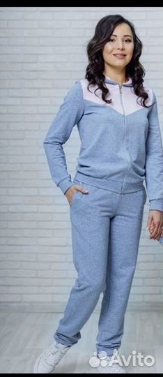 Костюм спортивный