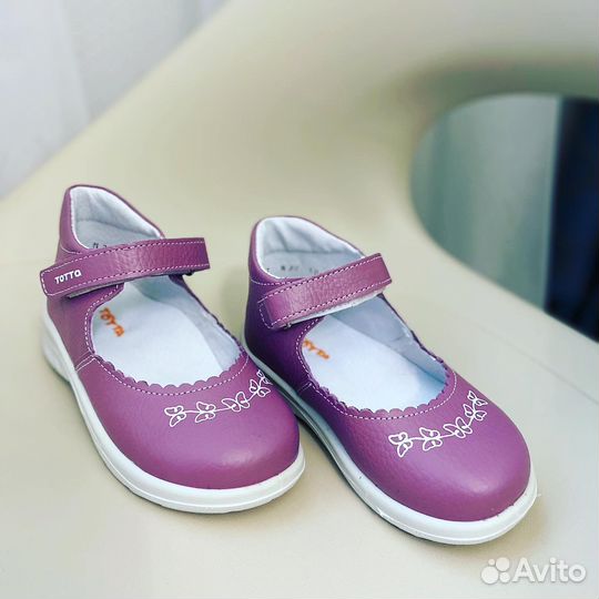Сандали новые totta 23,24,25,26