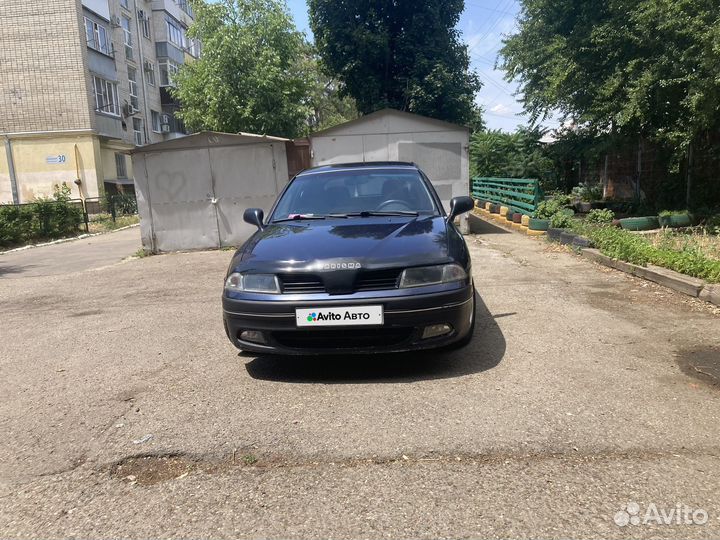 Mitsubishi Carisma 1.6 МТ, 2002, 300 000 км