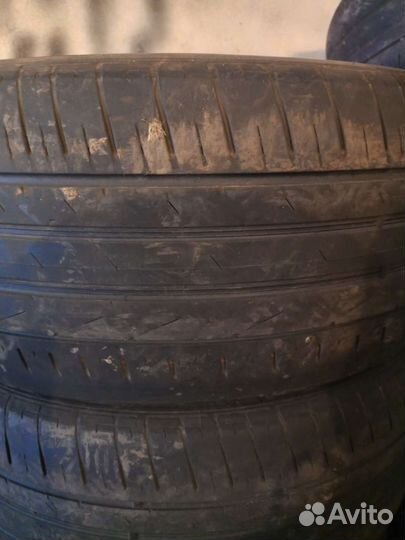 Продам комплект шин R18