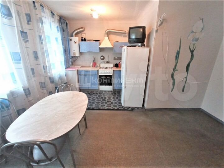 3-к. квартира, 43 м², 4/4 эт.