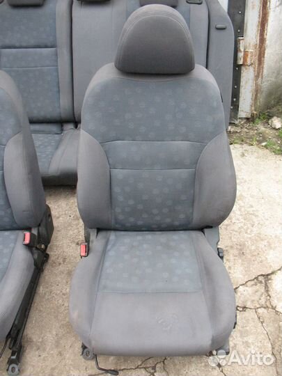 Комплект сидений Nissan Primera P12