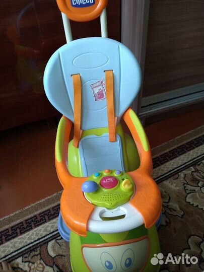 Детская машинка каталка с ручкой