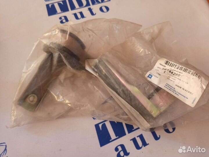 Кронштейн крепления топливного фильтра Дэу Нексия