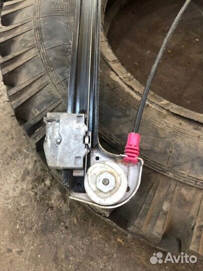 Стеклоподъемник передний правый Land Rover vogue3