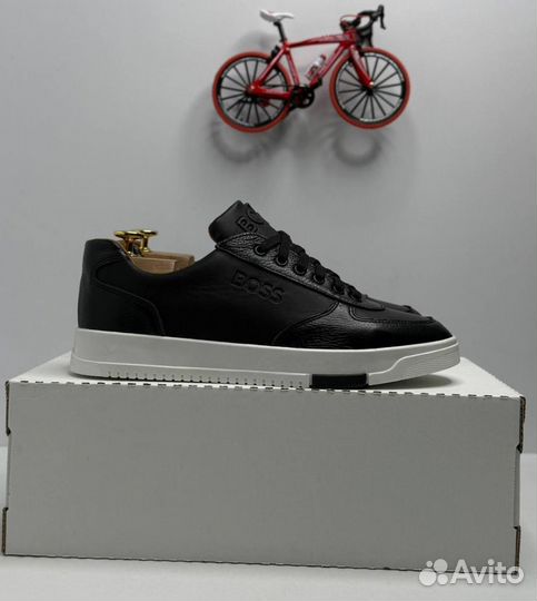 Кроссовки Boss универсальные