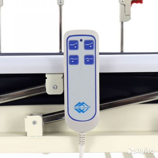 Медицинская кровать функциональная