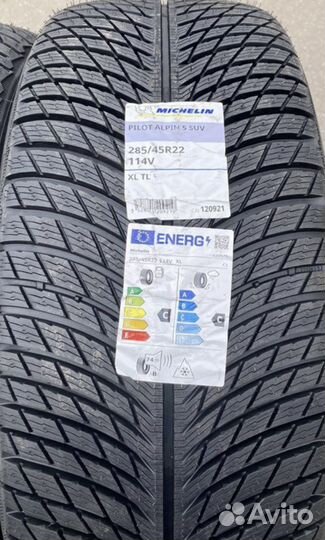 Michelin Pilot Alpin 5 SUV 285/45 R22 и 325/40 R22 114V