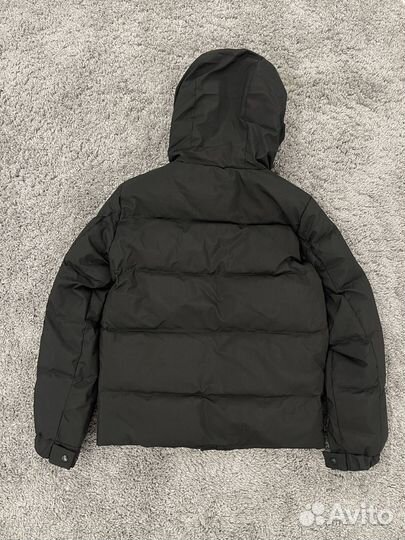 Пуховик Moncler Madeira