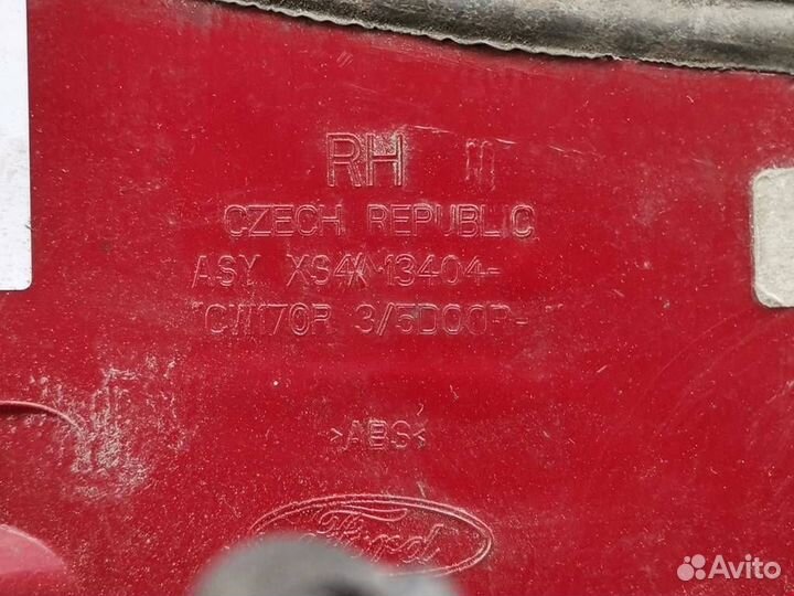 Фонарь задний левый Ford Focus рест. 2002
