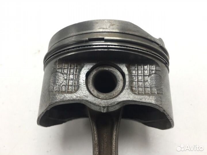 Поршень с шатуном Toyota Vitz NCP10 2nzfe 2000