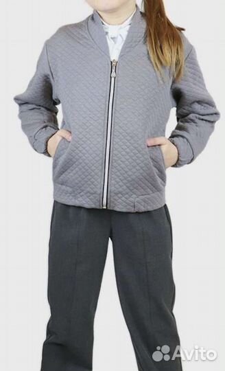 Жакет для девочки.122см.Предложите свою цену