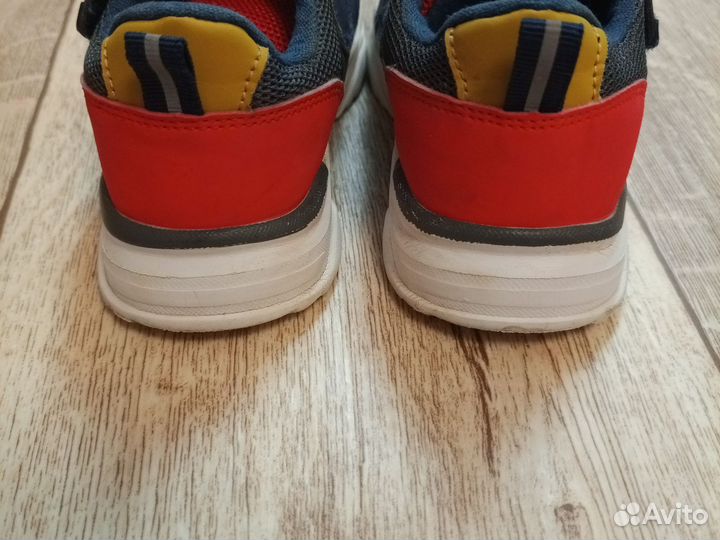 Кроссовки детские на мальчика