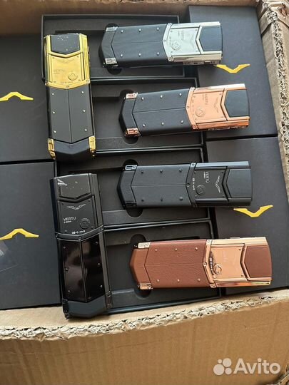 Vertu Signature S Design Pure Chocolate, 4 ГБ