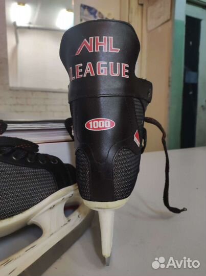 Хоккейные коньки bauer