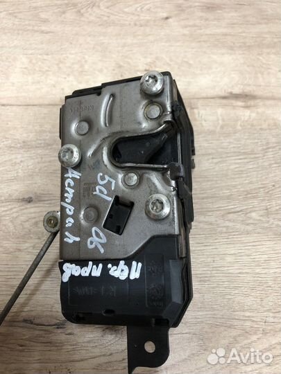 Передний правый замок Astra h