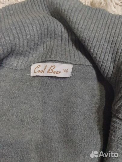 Свитер на замке