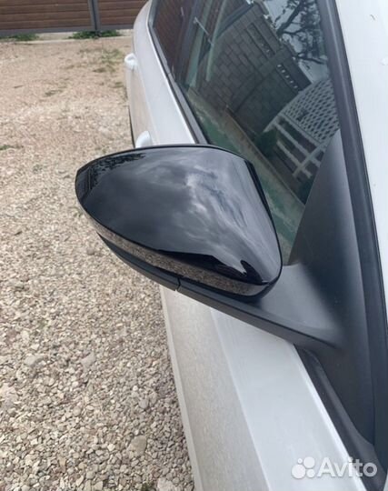 Крышка зеркала Шкоду Октавия А7