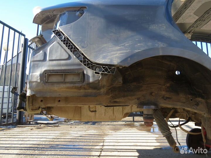 Крыло заднее правое четверть Kia Rio 3