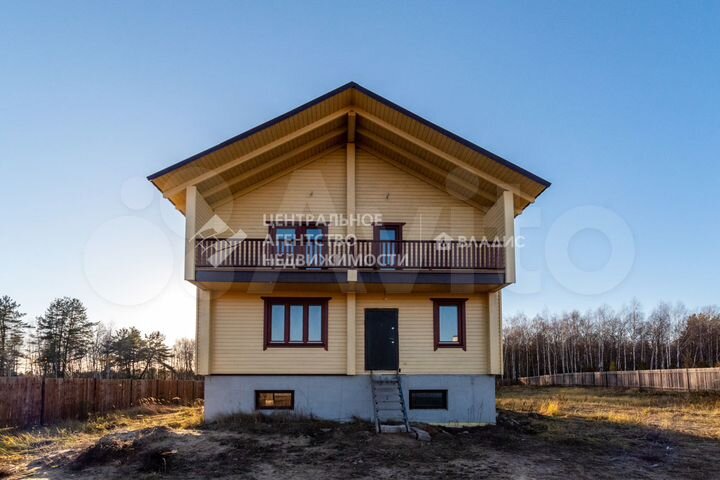 Дом 220 м² на участке 33 сот.