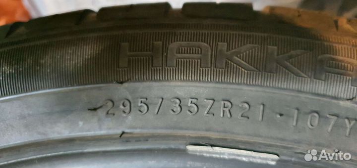 Nokian Tyres Hakka Black 2 SUV 295/35 R21