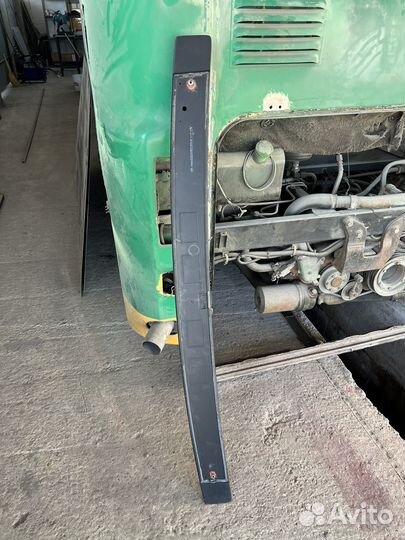 Спойлер dodge challenger