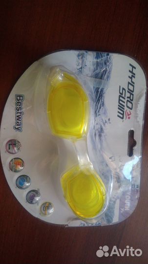 Очки для плавания