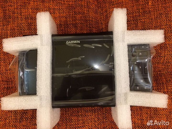 Эхолот garmin striker vivid plus 9 sv новый