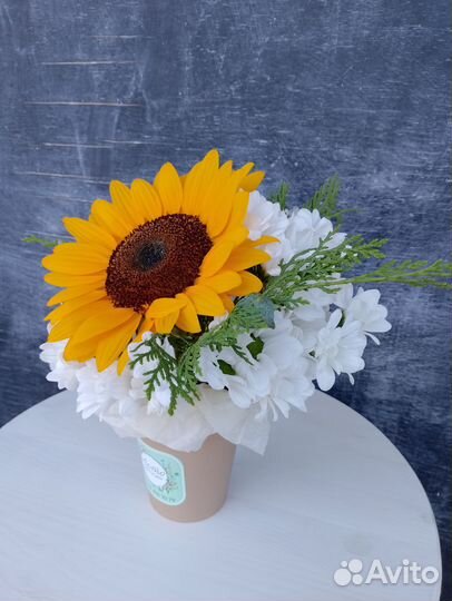 Букет в кофейном стаканчике