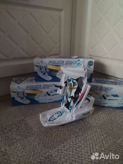 Робот катер трансформер лодка